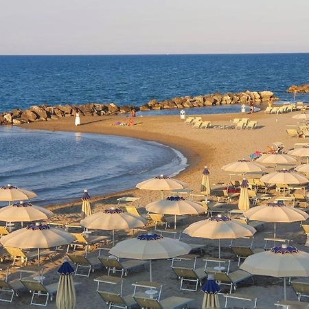 Hotel Holiday Sunshine Summer Misano Adriatico Exterior photo