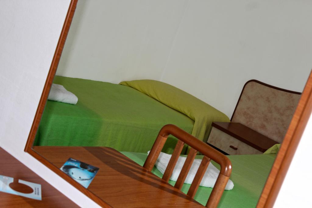 Hotel Holiday Sunshine Summer Misano Adriatico Exterior photo